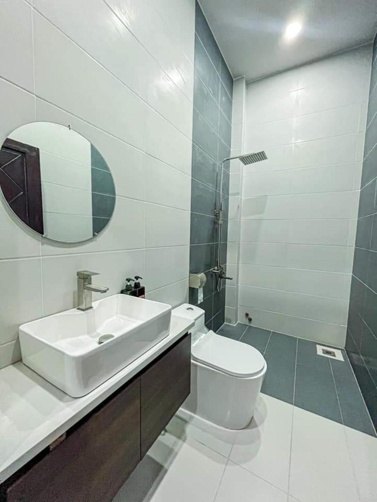 Long Xuyên River Hotel 5 מראה חיצוני תמונה