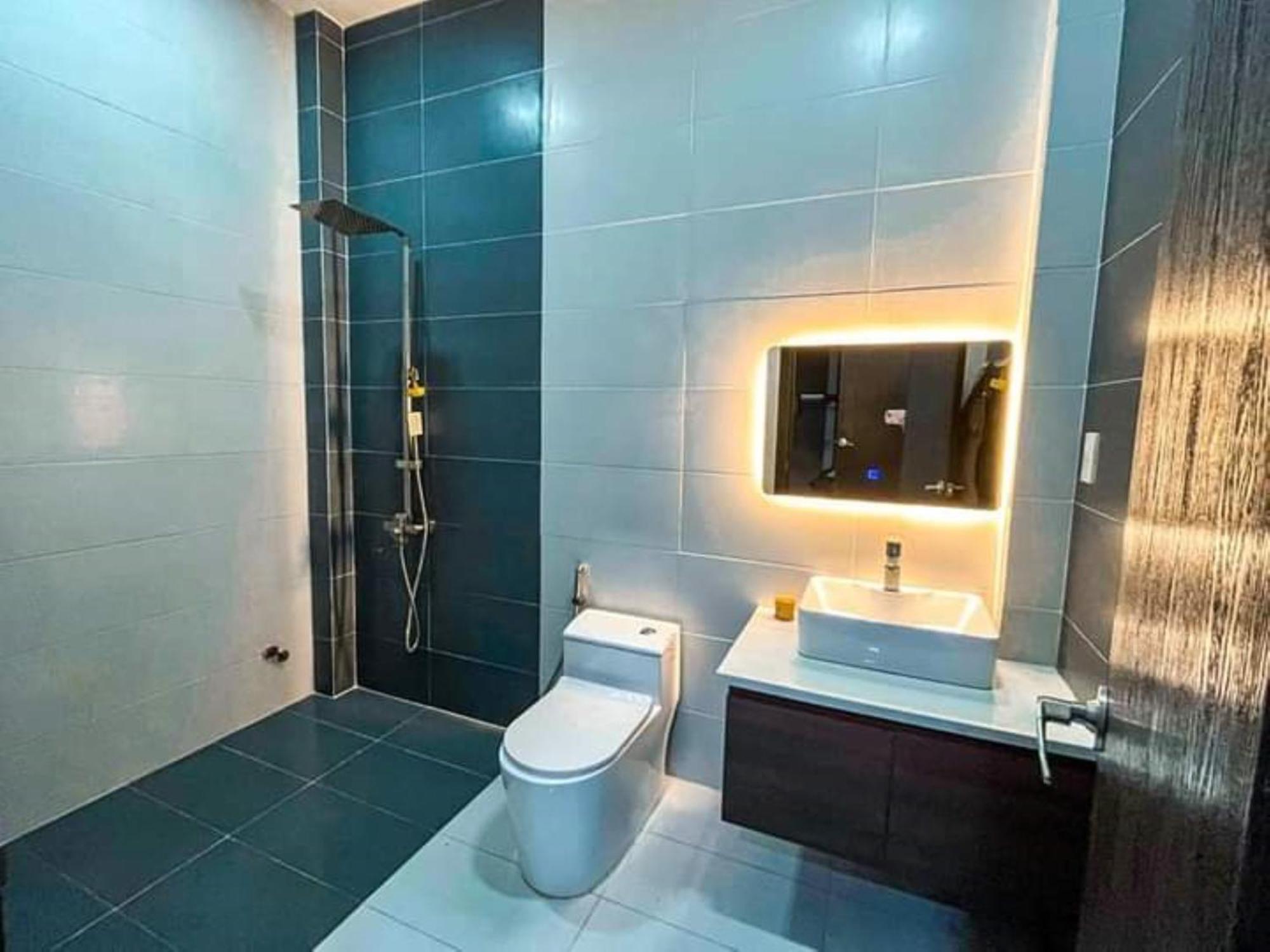 Long Xuyên River Hotel 5 מראה חיצוני תמונה